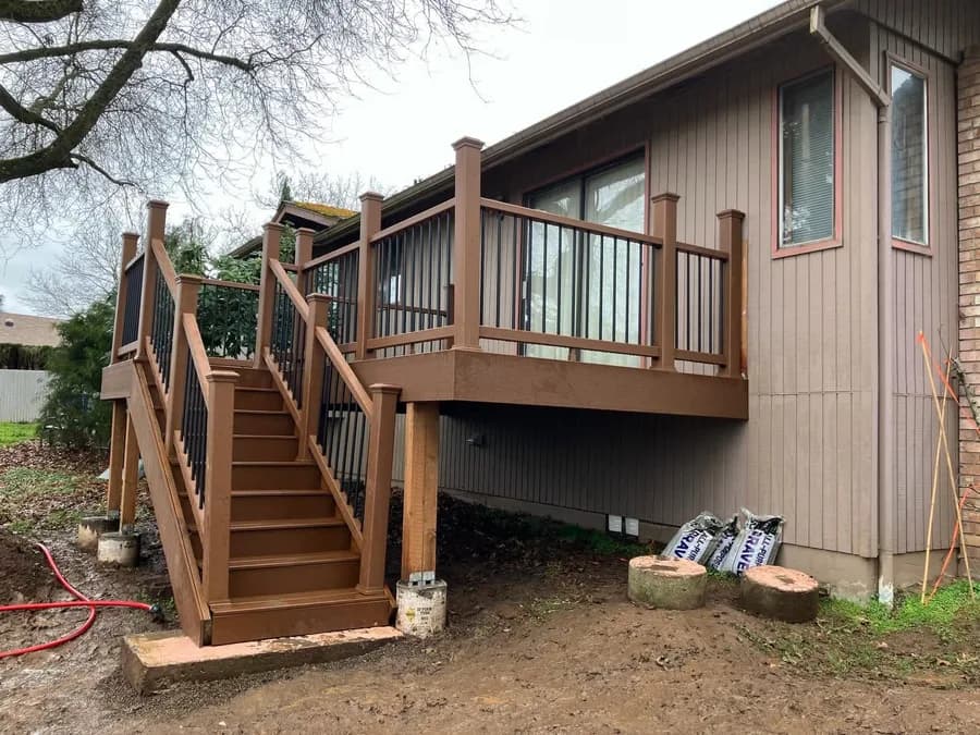 Backyard Deck Build, photo 1